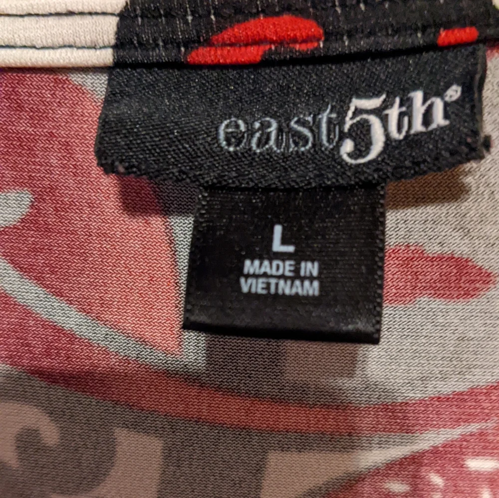 Ladies top - Picture 3 of 3